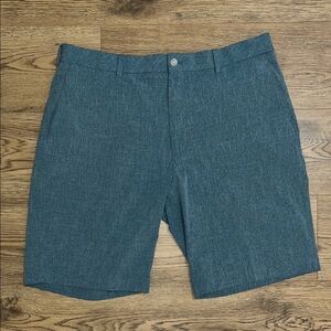 Walter Hagen Men's Teal Flat Front Shorts